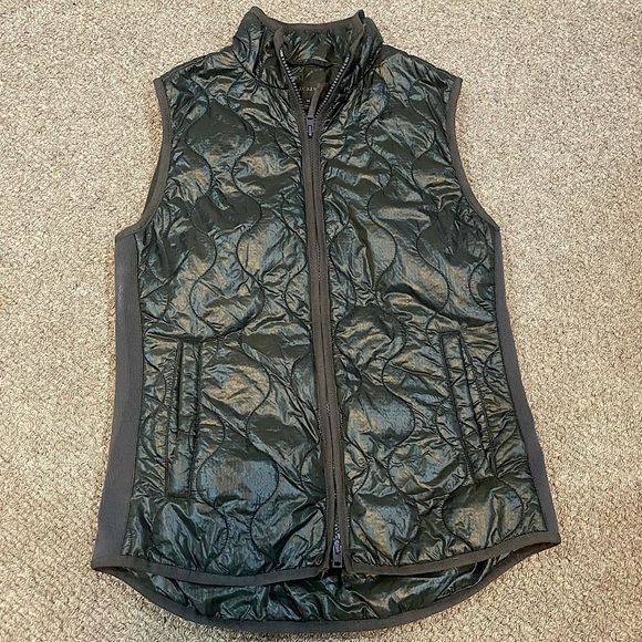 J. Crew Black Puffer Vest - Picture 1 of 7
